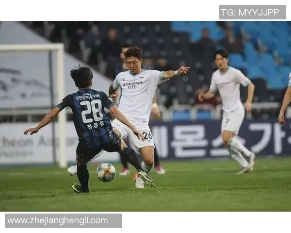 济州联与水原三星队激战在即谁能在这场对决中笑到最后