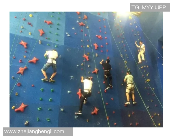 上海攀岩队灵活性对比分析揭示训练方法与成绩之间的关系 上海攀岩队灵活性对比分析揭示训练方法与成绩之间的关系